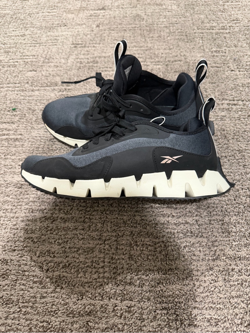 Reebok Women's Black and Cream Zig-Style Athletic Sneakers